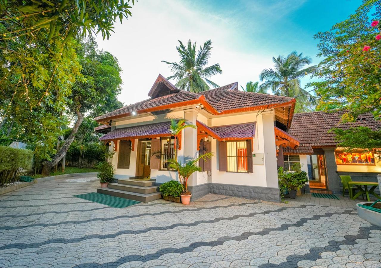Pop Tavern Kovalam Beach Villa By Voye Homes Exteriér fotografie
