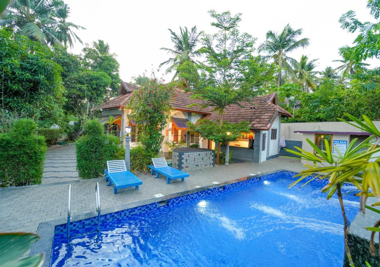 Pop Tavern Kovalam Beach Villa By Voye Homes Exteriér fotografie