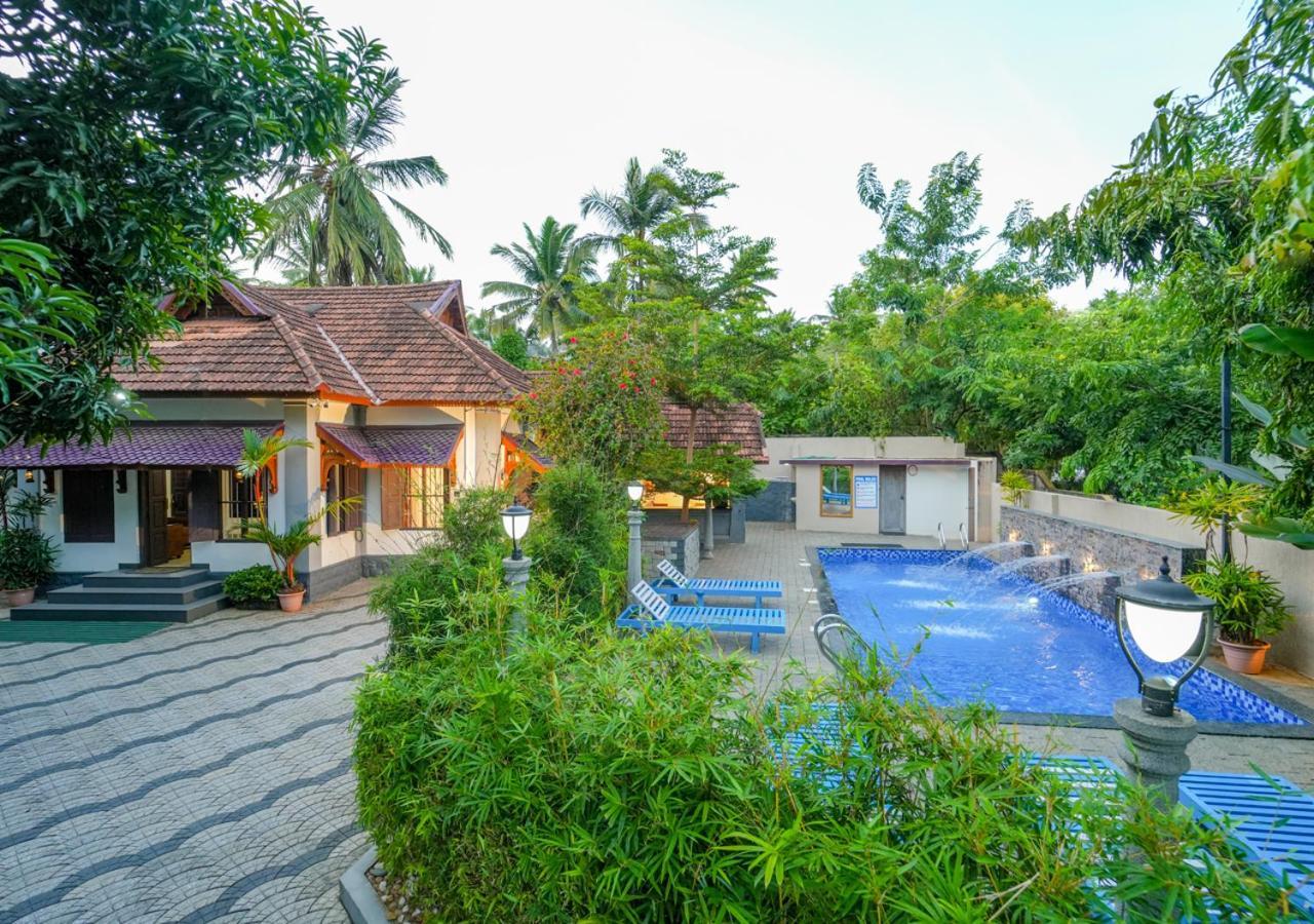 Pop Tavern Kovalam Beach Villa By Voye Homes Exteriér fotografie